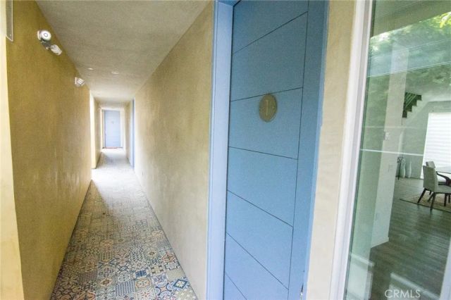 2006 S Corning Street 3, Los Angeles, CA 90034