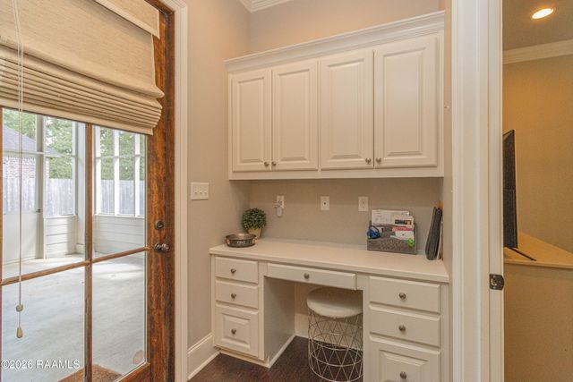 130 Beauchamp Lane, Lafayette, LA 70506
