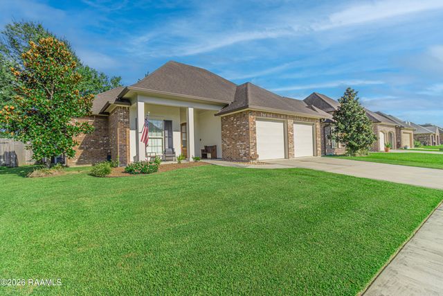 130 Beauchamp Lane, Lafayette, LA 70506