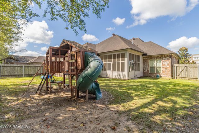 130 Beauchamp Lane, Lafayette, LA 70506