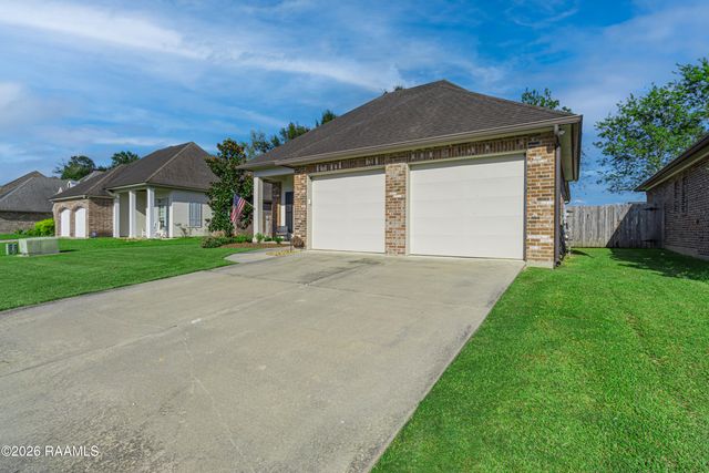 130 Beauchamp Lane, Lafayette, LA 70506