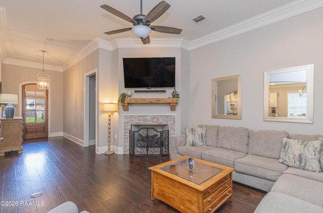 130 Beauchamp Lane, Lafayette, LA 70506