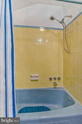 8345 VERONA DR, Hyattsville, MD 20784