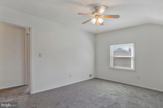 8345 VERONA DR, Hyattsville, MD 20784