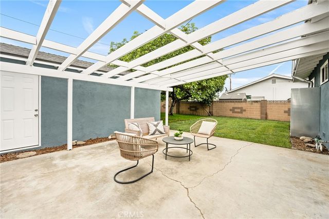 8101 E Timor Street, Long Beach, CA 90808