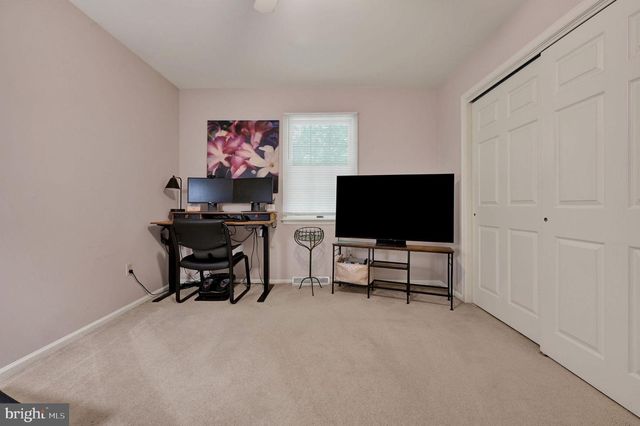 176 BURNING TREE RD, Dover, DE 19904