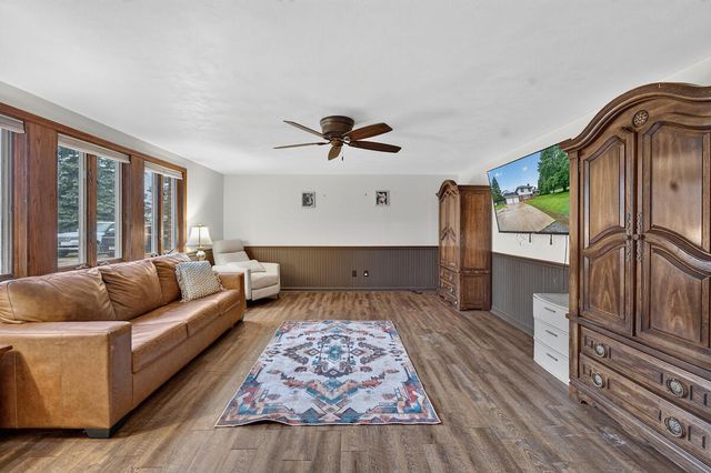 1708 N Colony AVENUE, Union Grove, WI 53182