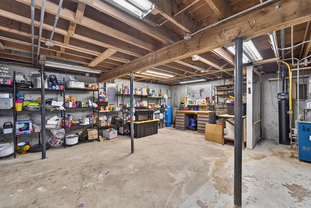 1708 N Colony AVENUE, Union Grove, WI 53182