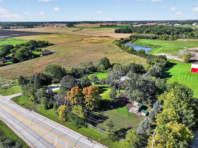 1708 N Colony AVENUE, Union Grove, WI 53182