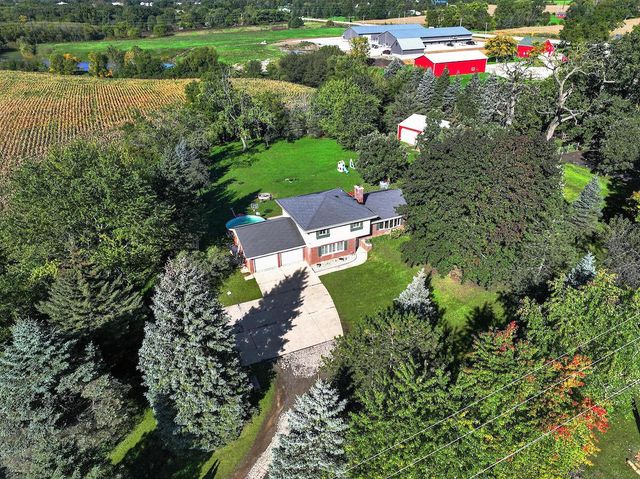 1708 N Colony AVENUE, Union Grove, WI 53182