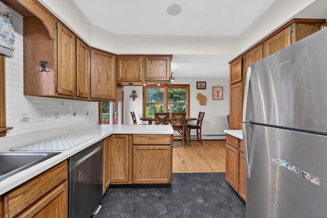 1708 N Colony AVENUE, Union Grove, WI 53182