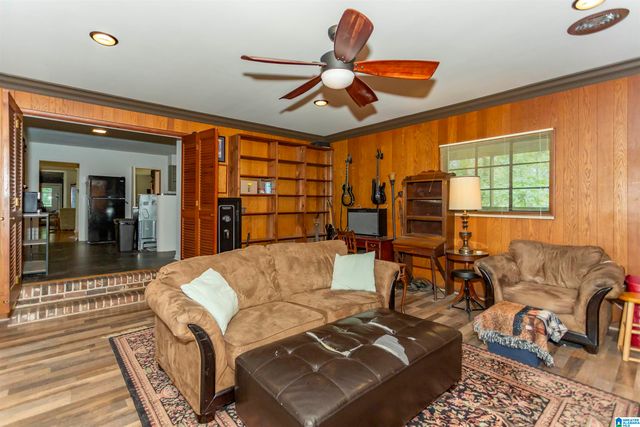 310 SOUTH PARKWAY, Hueytown, AL 35023