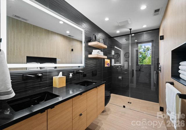 141 Sardis Lane, Charlotte, NC 28270