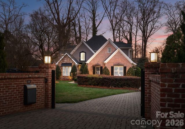 141 Sardis Lane, Charlotte, NC 28270