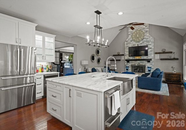 141 Sardis Lane, Charlotte, NC 28270