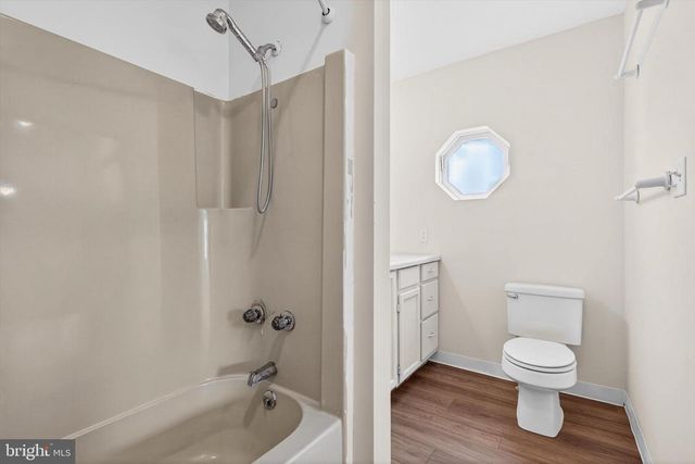 2147 CLOVERLEAF RD, Mount Joy, PA 17552