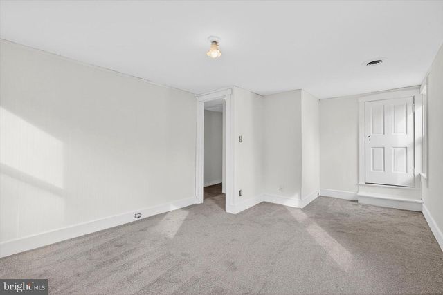 2147 CLOVERLEAF RD, Mount Joy, PA 17552