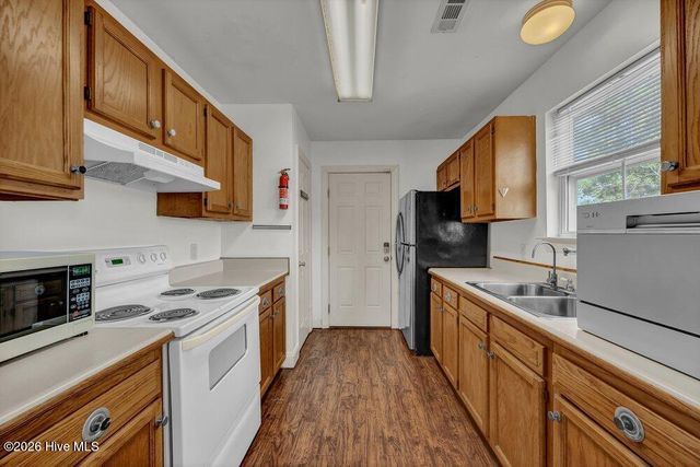100 S 11th Street, Wilmington, NC 28401