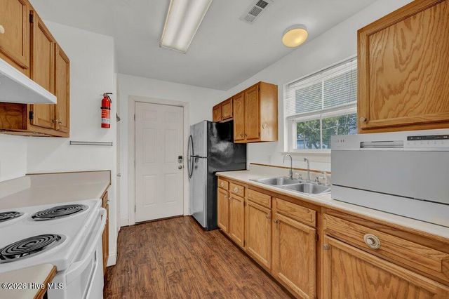 100 S 11th Street, Wilmington, NC 28401