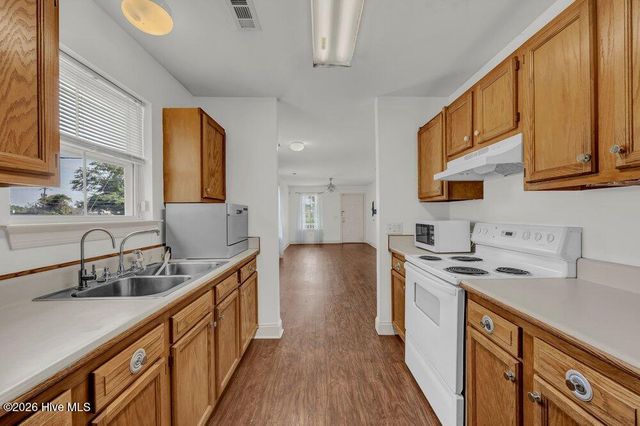 100 S 11th Street, Wilmington, NC 28401