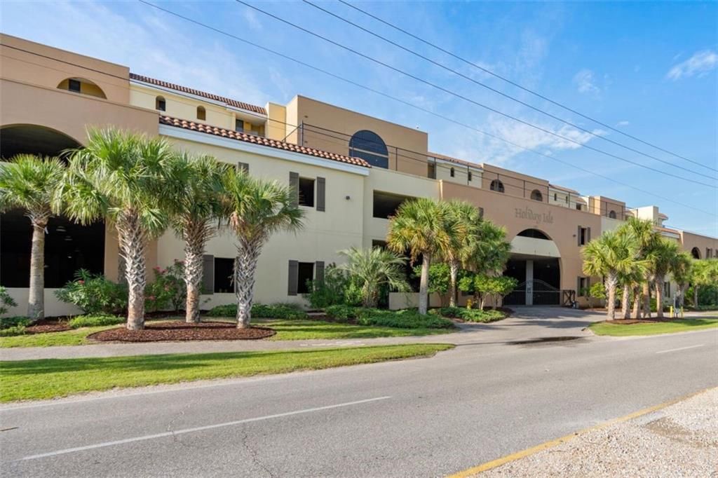 1601 Bienville Boulevard 706, Dauphin Island, AL 36528 — exterior