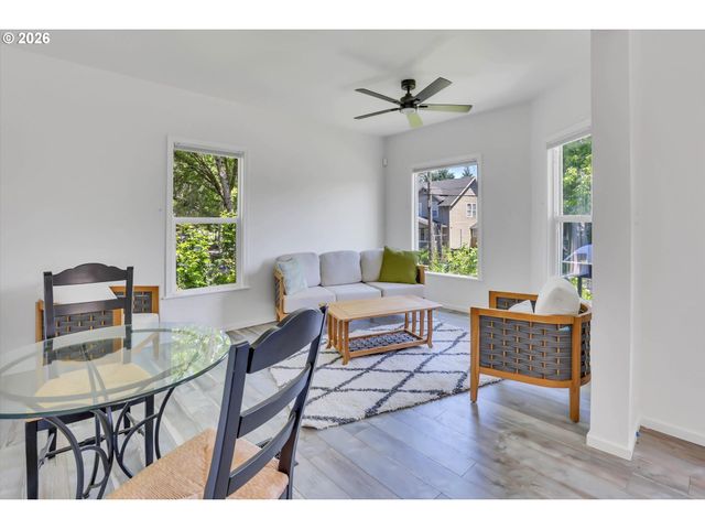 4009 Ne GRAND Ave, Portland, OR 97212