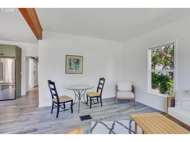 4009 Ne GRAND Ave, Portland, OR 97212