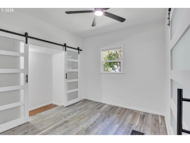 4009 Ne GRAND Ave, Portland, OR 97212