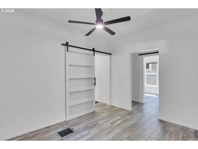 4009 Ne GRAND Ave, Portland, OR 97212