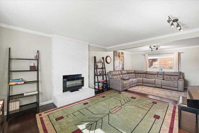 6821 Will Rogers Dr, Fair Oaks, CA 95628