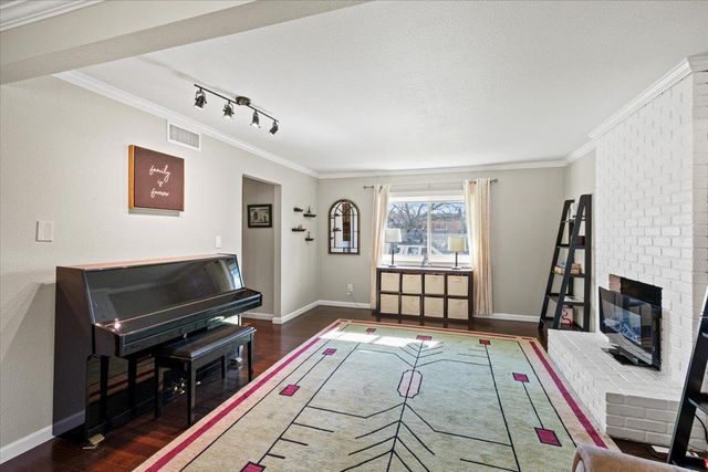 6821 Will Rogers Dr, Fair Oaks, CA 95628