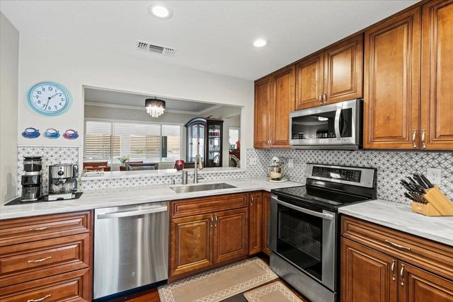 6821 Will Rogers Dr, Fair Oaks, CA 95628