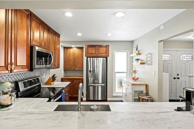 6821 Will Rogers Dr, Fair Oaks, CA 95628