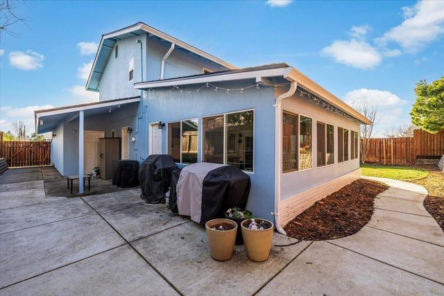 6821 Will Rogers Dr, Fair Oaks, CA 95628