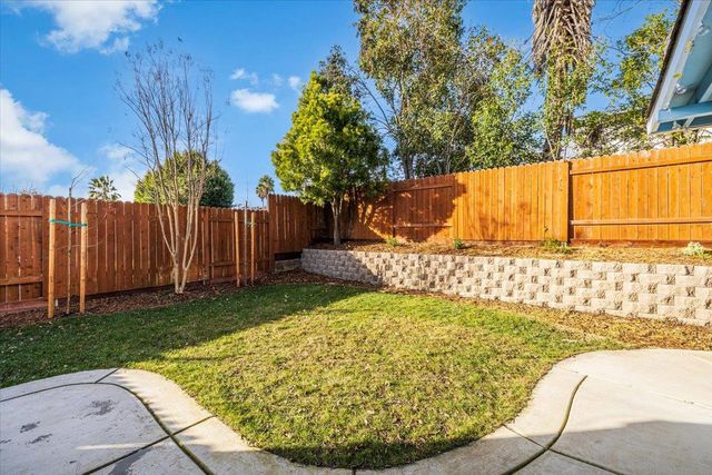 6821 Will Rogers Dr, Fair Oaks, CA 95628