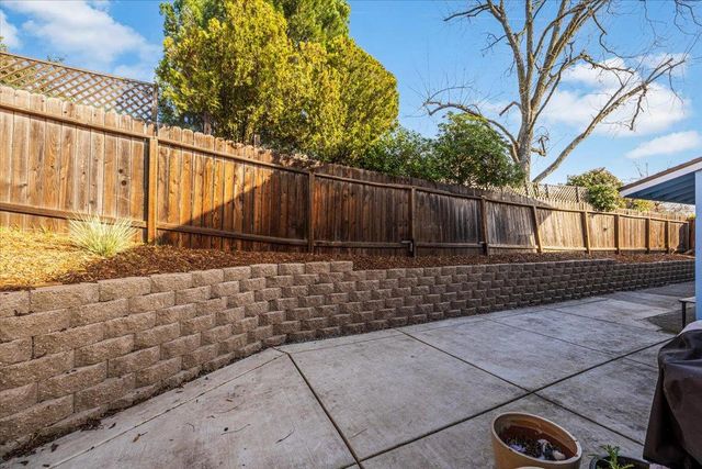 6821 Will Rogers Dr, Fair Oaks, CA 95628