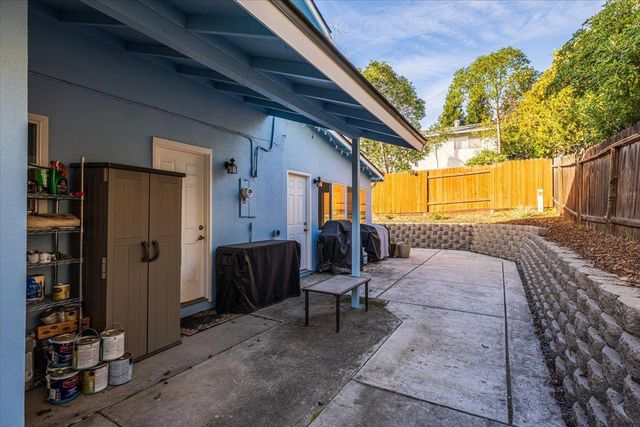 6821 Will Rogers Dr, Fair Oaks, CA 95628