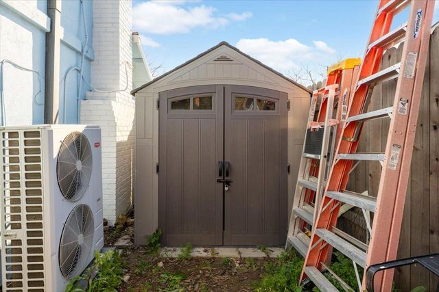 6821 Will Rogers Dr, Fair Oaks, CA 95628