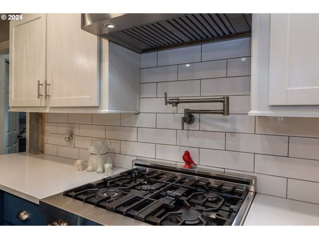 127 DEATON Ct, Canyonville, OR 97417