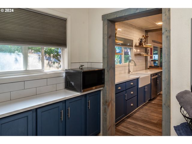 127 DEATON Ct, Canyonville, OR 97417