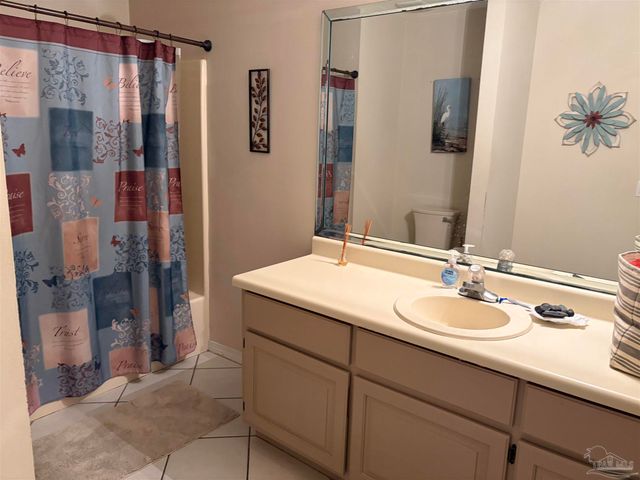 9631 Sunnybrook Dr, Navarre, FL 32566