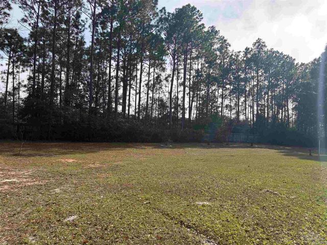 9631 Sunnybrook Dr, Navarre, FL 32566