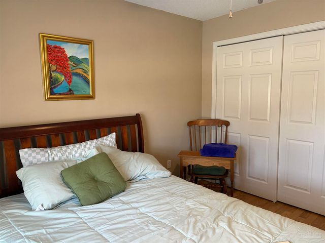 9631 Sunnybrook Dr, Navarre, FL 32566