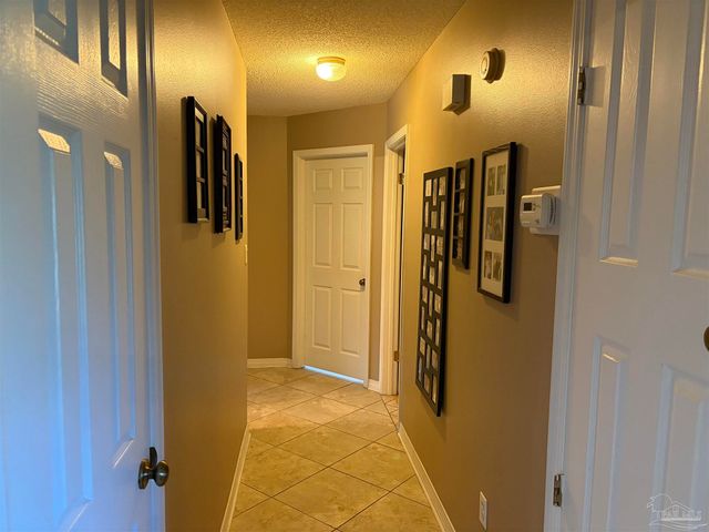 9631 Sunnybrook Dr, Navarre, FL 32566