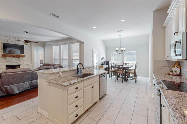 160 Melbourne Drive, Willow Park, TX 76087