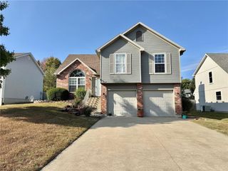 1309 Kimberly Drive, Warrensburg, MO 64093