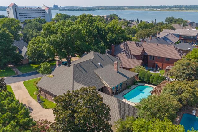 2121 Bay Club Drive, Arlington, TX 76013