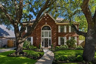 4712 Broadmoor Drive, League City, TX 77573