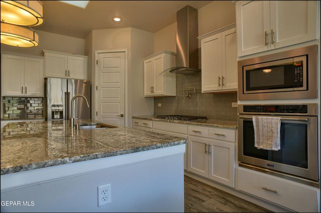 7373 CIMARRON GAP Drive, El Paso, TX 79911