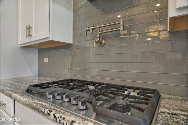 7373 CIMARRON GAP Drive, El Paso, TX 79911